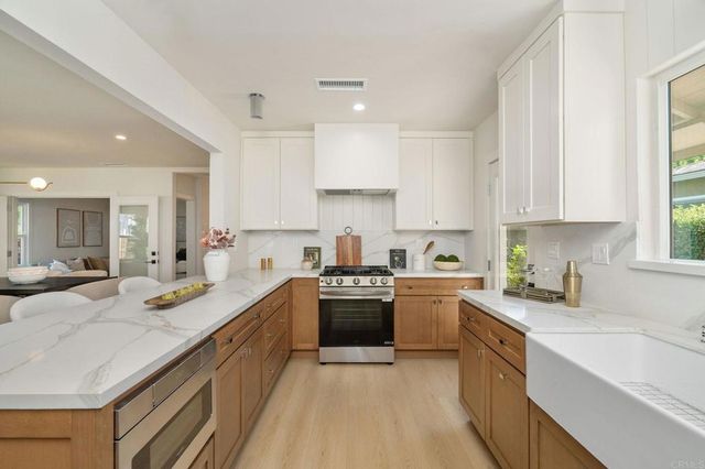 743 N Sparks St, Burbank, CA 91506