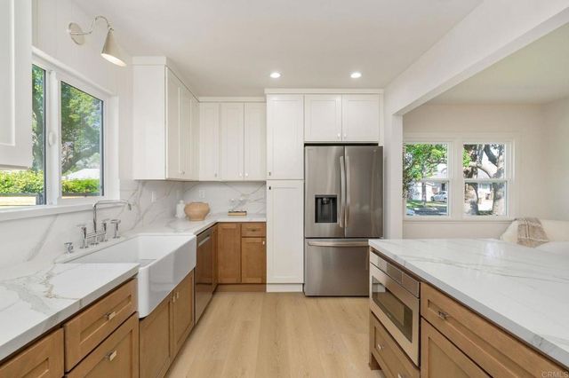 743 N Sparks St, Burbank, CA 91506