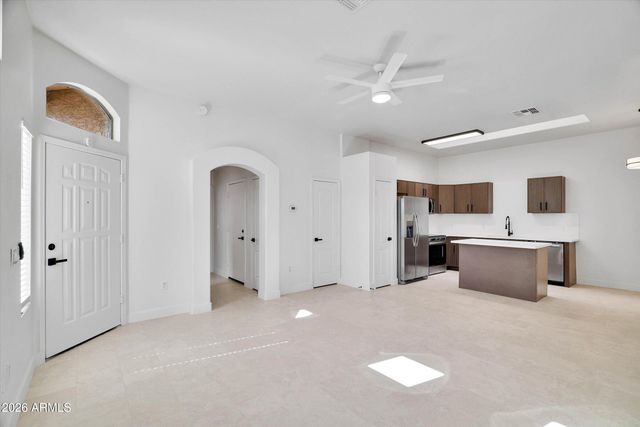 2250 E DEER VALLEY Road 67, Phoenix, AZ 85024