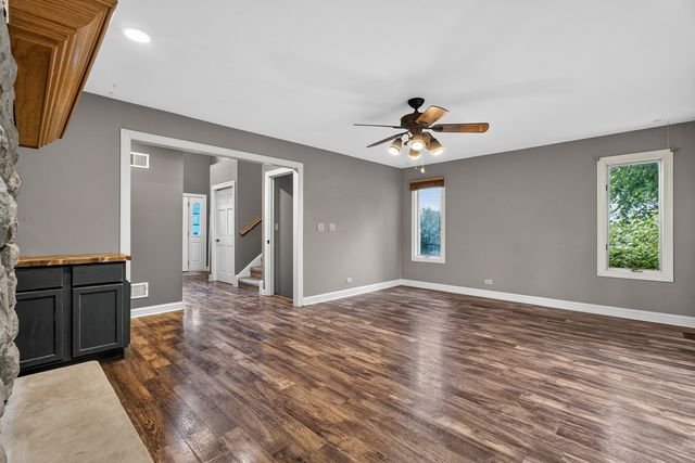 21162 S 78th Avenue, Frankfort, IL 60423