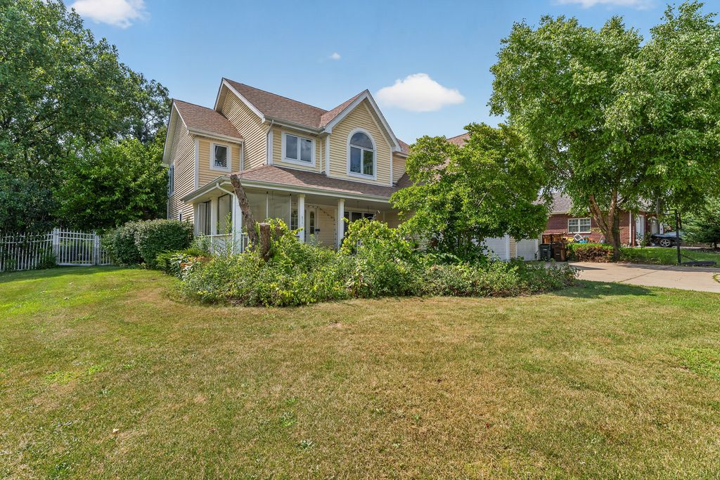 21162 S 78th Avenue, Frankfort, IL 60423
