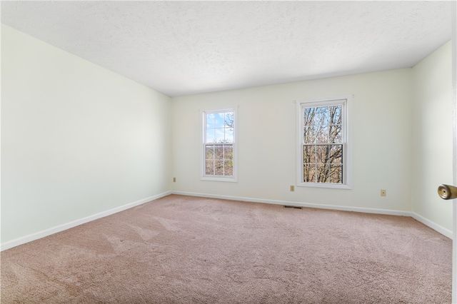 1317 Meadowbrook Dr, North Strabane, PA 15317