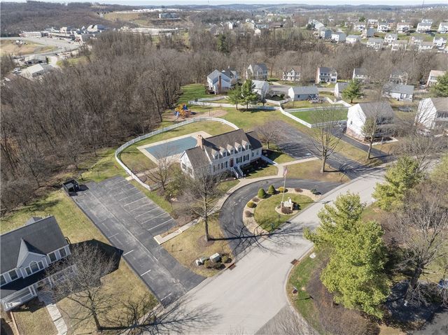 1317 Meadowbrook Dr, North Strabane, PA 15317