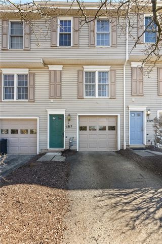 1317 Meadowbrook Dr, North Strabane, PA 15317