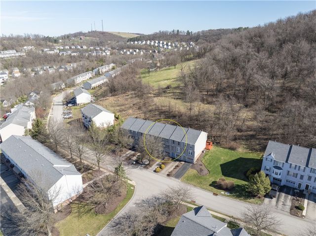 1317 Meadowbrook Dr, North Strabane, PA 15317