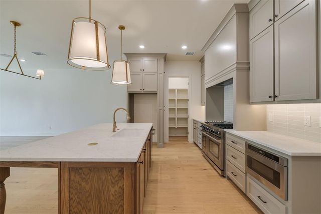 3004 Stone Field Way, Edmond, OK 73034