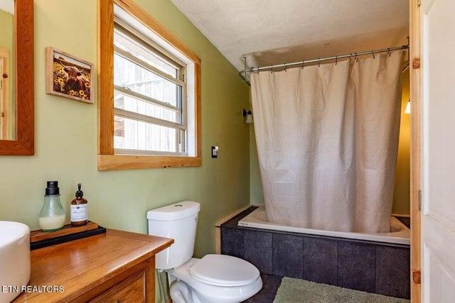 140 Luna Lane, Spring City, TN 37381