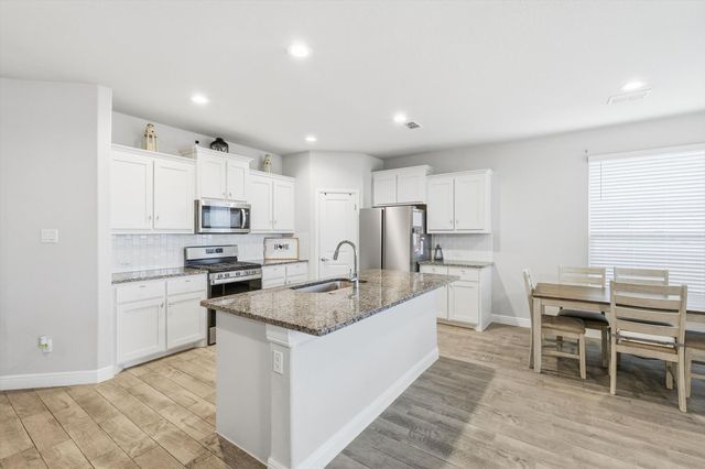 1420 Pleasanton Road, Cleburne, TX 76033