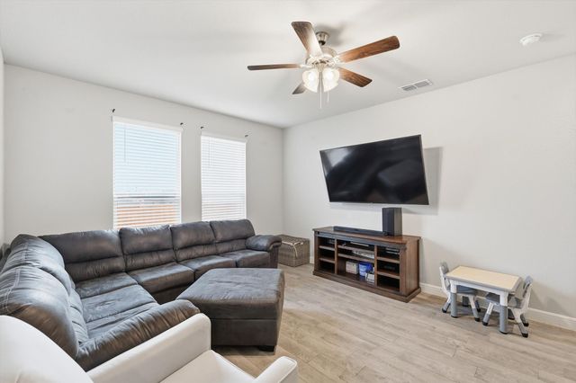 1420 Pleasanton Road, Cleburne, TX 76033