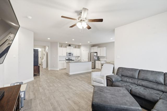 1420 Pleasanton Road, Cleburne, TX 76033