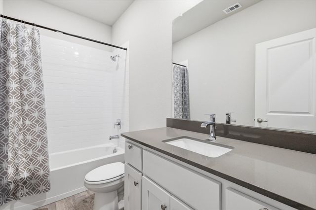 1420 Pleasanton Road, Cleburne, TX 76033