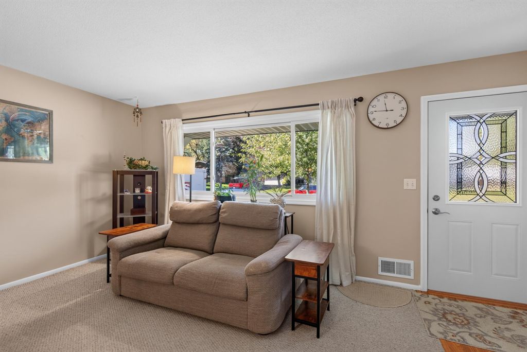 7740 Regent Avenue N, Brooklyn Park, MN 55443 — photo 5