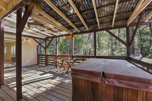 5960 Juarez Rd, Placerville, CA 95667