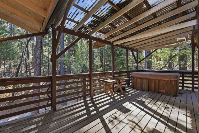 5960 Juarez Rd, Placerville, CA 95667