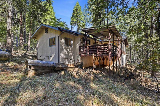 5960 Juarez Rd, Placerville, CA 95667