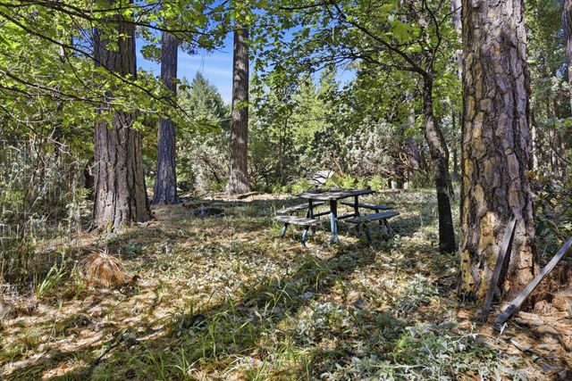 5960 Juarez Rd, Placerville, CA 95667