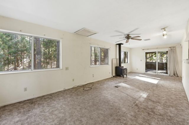 5960 Juarez Rd, Placerville, CA 95667