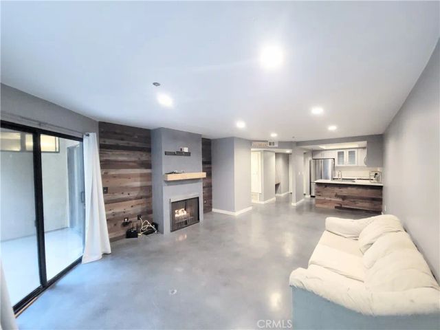 550 Orange Ave 116, Long Beach, CA 90802
