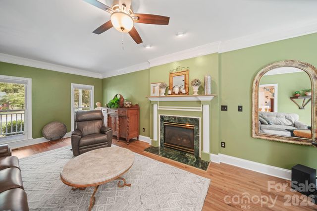 8513 Middleton Circle, Harrisburg, NC 28075