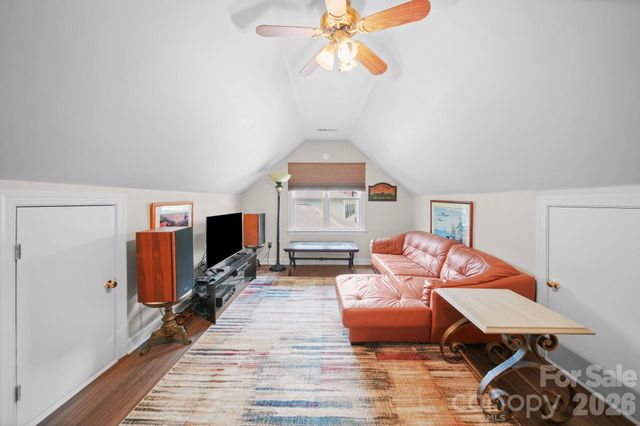 8513 Middleton Circle, Harrisburg, NC 28075