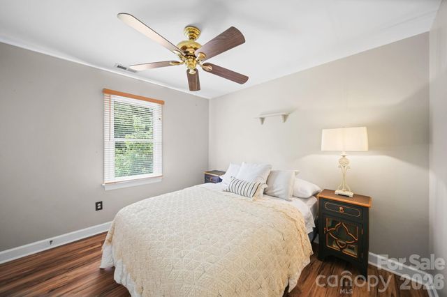 8513 Middleton Circle, Harrisburg, NC 28075