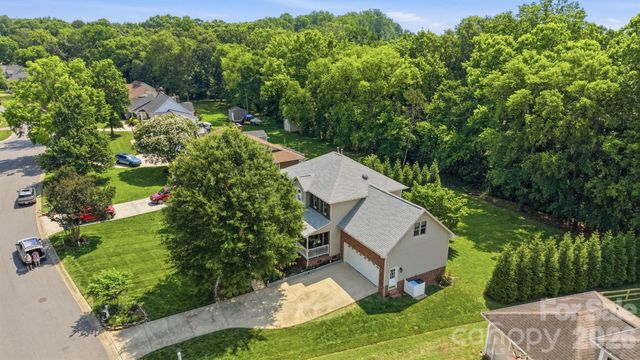 8513 Middleton Circle, Harrisburg, NC 28075