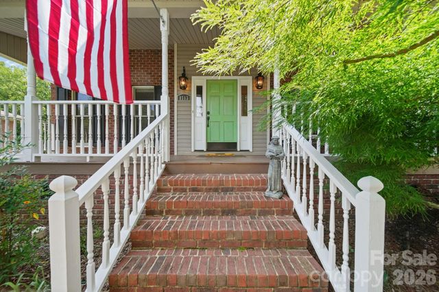 8513 Middleton Circle, Harrisburg, NC 28075