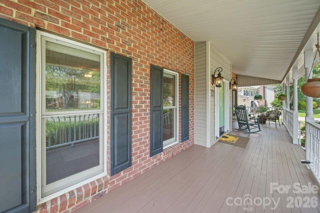 8513 Middleton Circle, Harrisburg, NC 28075