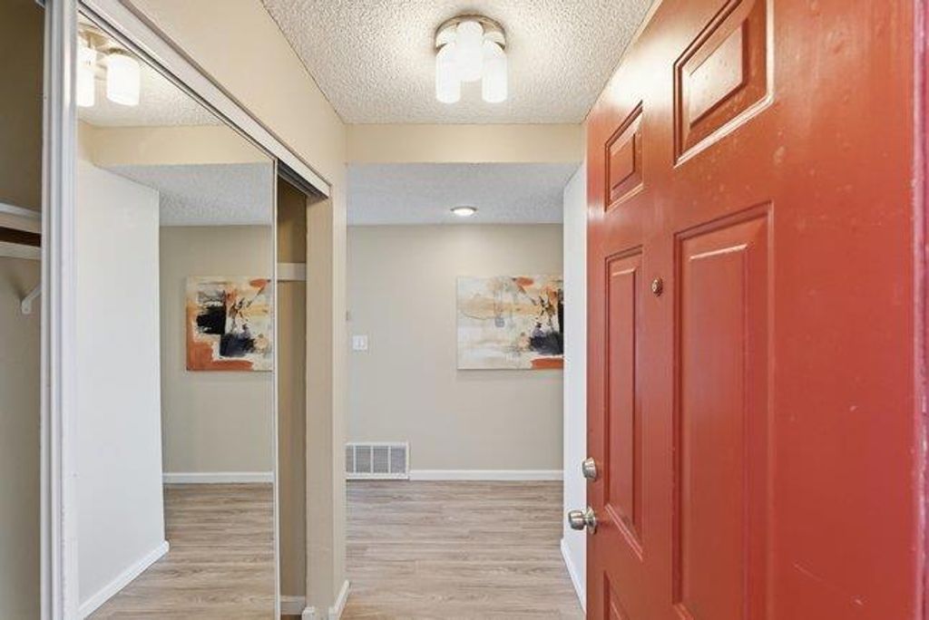 Image 3 of property listing at 3550 Carter Drive 44, South San Francisco, CA 94080