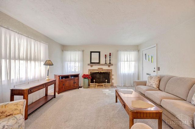 3205 Ramona Circle, Cincinnati, OH 45211