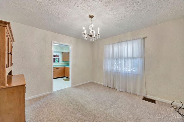 3205 Ramona Circle, Cincinnati, OH 45211