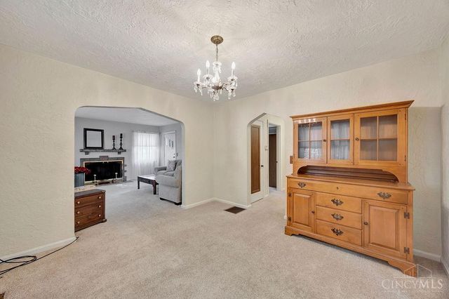 3205 Ramona Circle, Cincinnati, OH 45211