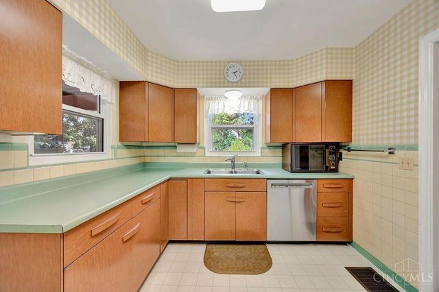 3205 Ramona Circle, Cincinnati, OH 45211