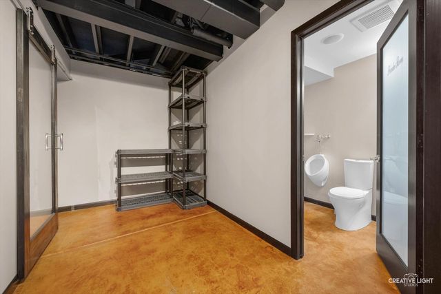 1600 HARRIS Drive, Aurora, IL 60502