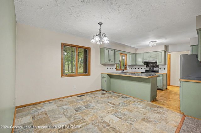 3255 Gale Road, Eaton Rapids, MI 48827