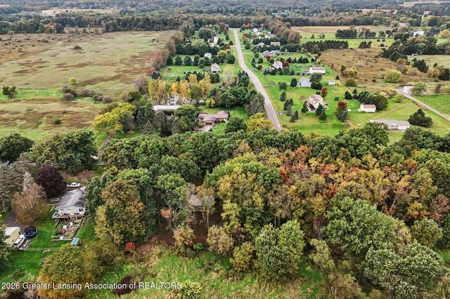 3255 Gale Road, Eaton Rapids, MI 48827