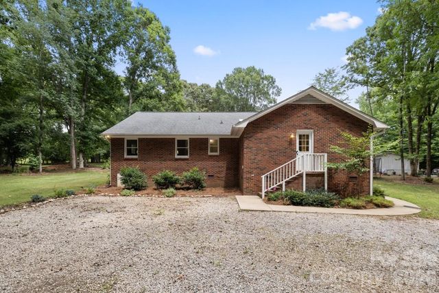 2482 Waxhaw Indian Trail Road S, Waxhaw, NC 28173
