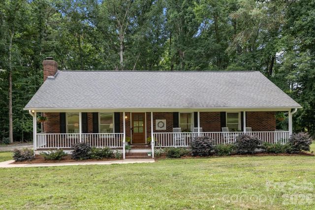 2482 Waxhaw Indian Trail Road S, Waxhaw, NC 28173