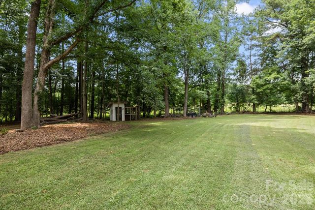 2482 Waxhaw Indian Trail Road S, Waxhaw, NC 28173