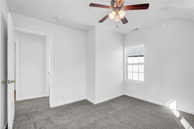 41 Aylwin RD, Portsmouth, VA 23702