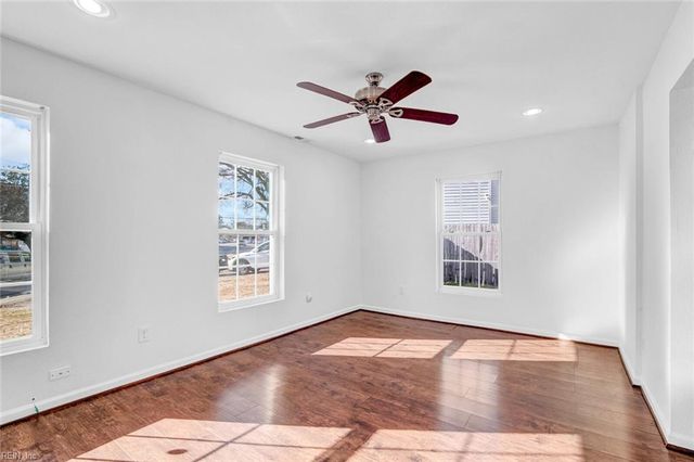 41 Aylwin RD, Portsmouth, VA 23702