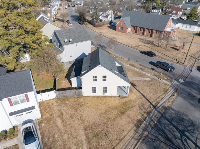 41 Aylwin RD, Portsmouth, VA 23702