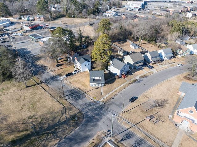 41 Aylwin RD, Portsmouth, VA 23702