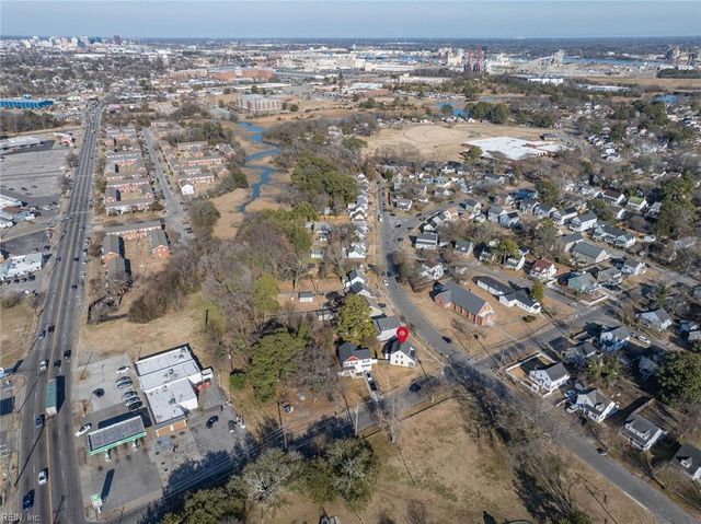 41 Aylwin RD, Portsmouth, VA 23702