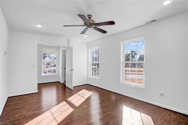 41 Aylwin RD, Portsmouth, VA 23702