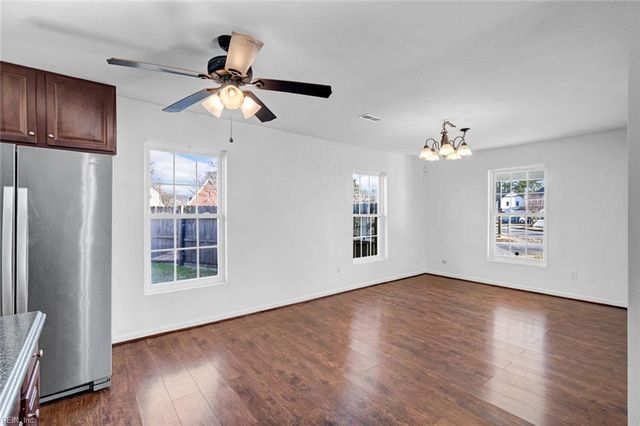 41 Aylwin RD, Portsmouth, VA 23702