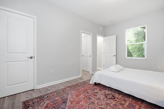 5748 Pilgrim Avenue C, Hanahan, SC 29410