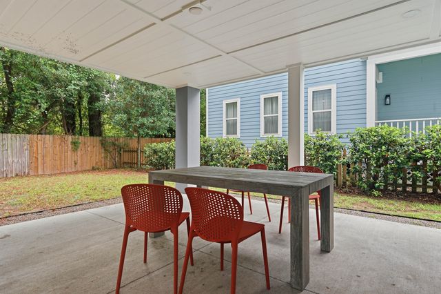 5748 Pilgrim Avenue C, Hanahan, SC 29410