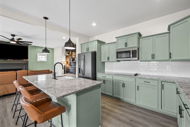 3904 Chapel Hill Rd, Clarksville, TN 37040