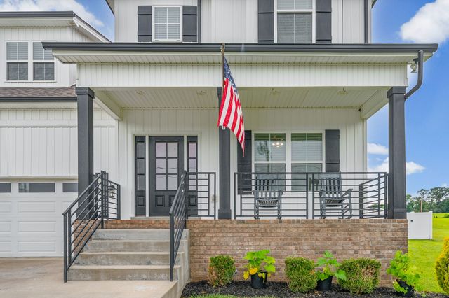3904 Chapel Hill Rd, Clarksville, TN 37040
